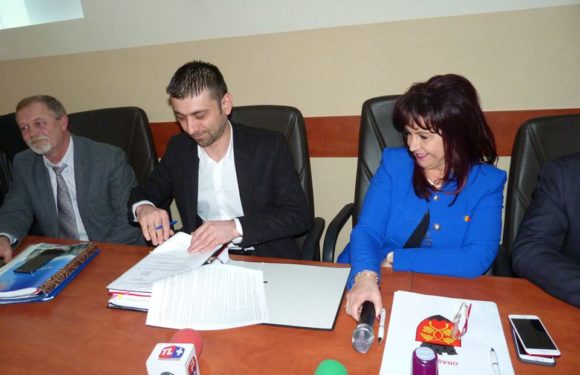 SEMNAREA CONTRACTULUI DE FINANTARE POD RUTIER PESTE RAUL SOMES, INTRE ORASUL SEINI SI COMUNA POMI, IN PUNCTUL DE TRECERE CU BACUL 20.03.2018